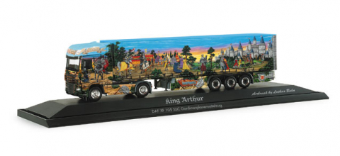 Herpa&nbsp;DAF XF 105 SSC Gardinenplanen-Sattelzug Nowotny/King Arthur
